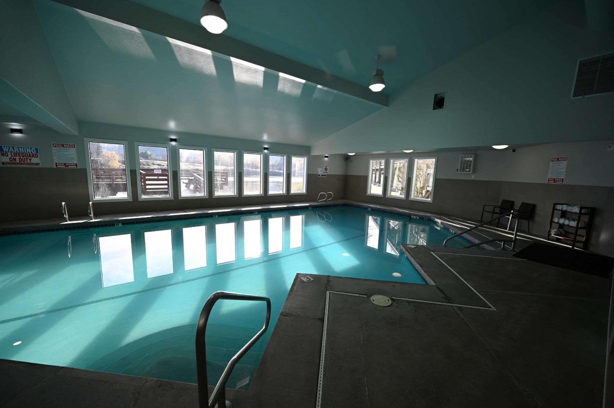 Edgewater Inn And Suites, Ascend Hotel Collection Coos Bay Bagian luar foto