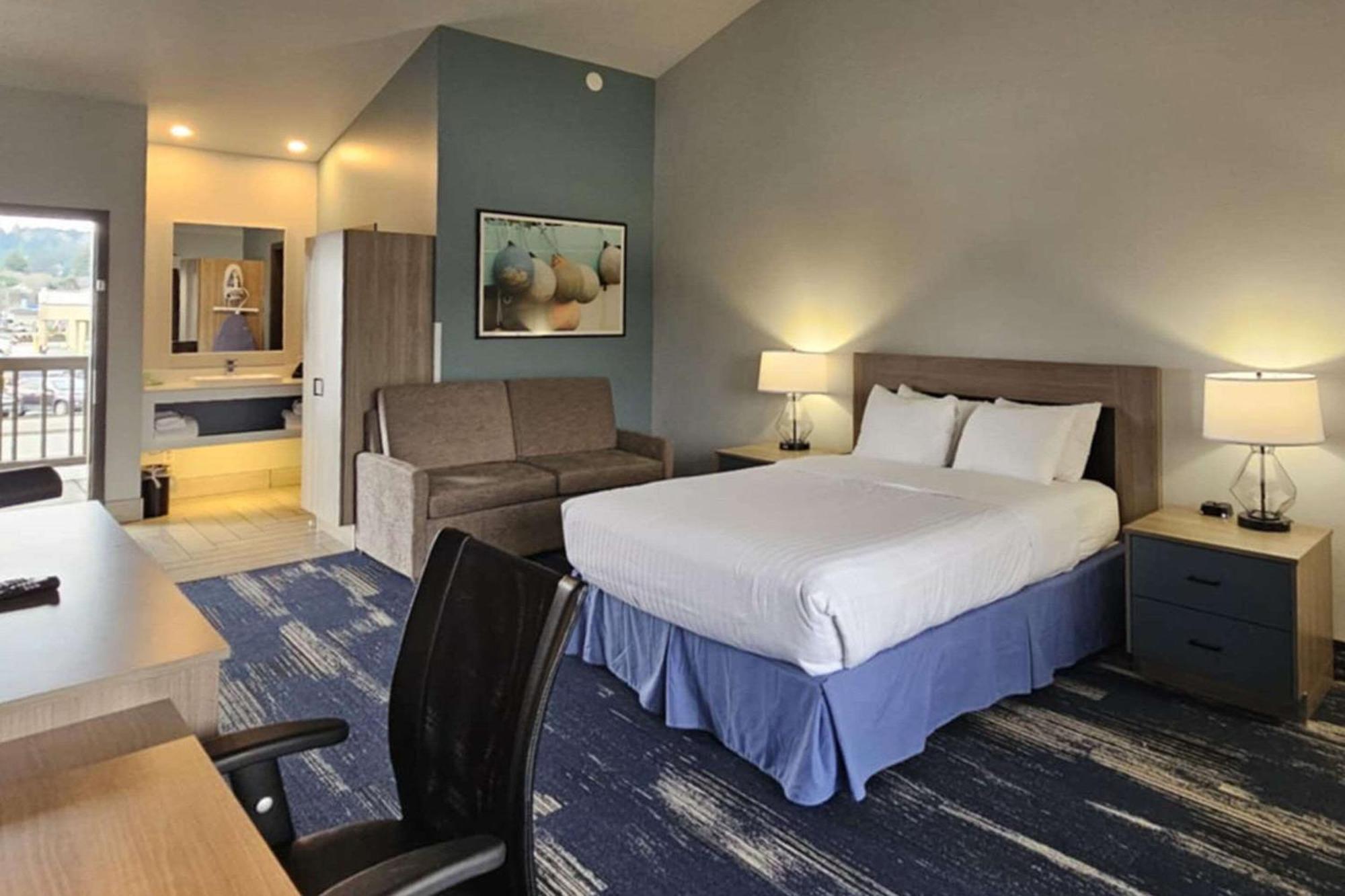 Edgewater Inn And Suites, Ascend Hotel Collection Coos Bay Bagian luar foto