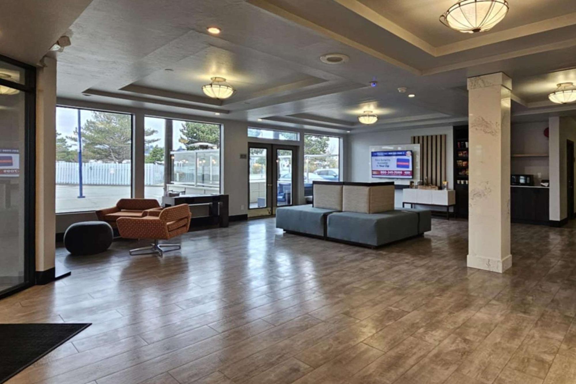 Edgewater Inn And Suites, Ascend Hotel Collection Coos Bay Bagian luar foto